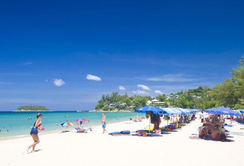 חוף קאטה נוי, פוקט (צילום: לשכת התיירות של תאילנד בישראל)