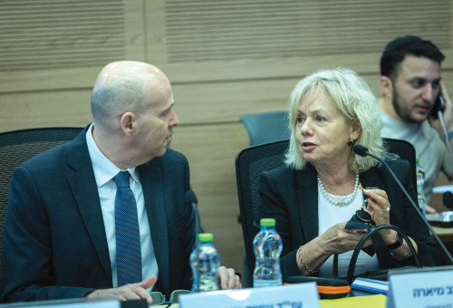 גלי בהרב מיארה ועמית איסמן (צילום: יונתן זינדל פלאש 90)