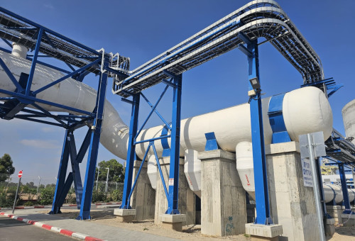 צינור הזרמת מים מותפלים במתקן התפלה באר מרים (שורק ב) (צילום: איתי דודי, רשות המים)