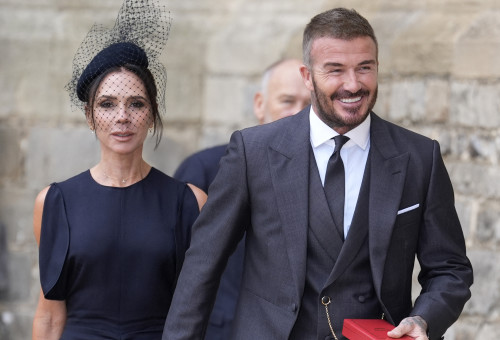 דיוויד וויקטוריה בקהאם (צילום: ANDREW MATTHEWS/POOL/AFP via Getty Images)