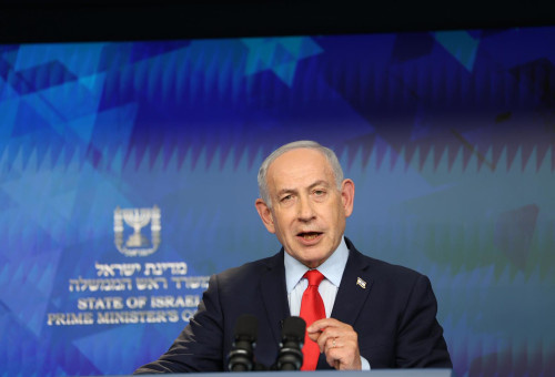 ראש הממשלה בנימין נתניהו במסיבת עיתונאים (צילום: נעם ריבקין פנטון)