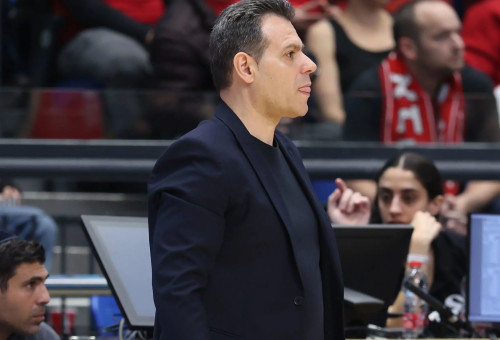 דימטריס איטודיס, הפועל תל אביב (צילום: דני מרון)