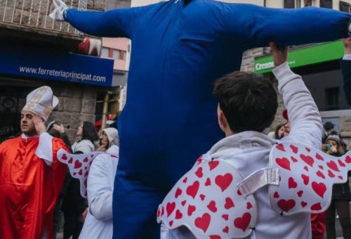 הבובה שנתלתה ונשרפה באנדורה (צילום: שימוש לפי סעיף 27א')