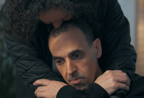 אלי שרעבי מתראיין לאילנה דיין בתוכנית עובדה של ערוץ 12 (צילום: צילום מסך ערוץ 12)