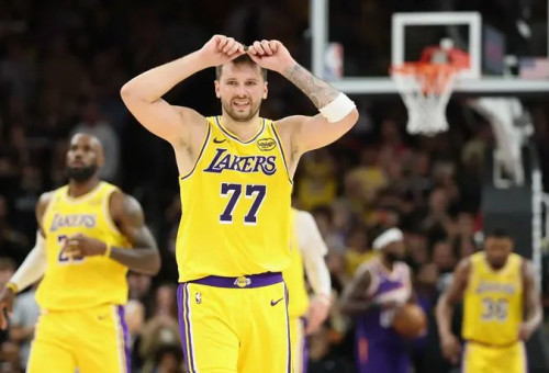 עוד פאשלה במאני טיים. דונצ'יץ' (צילום: GettyImages)