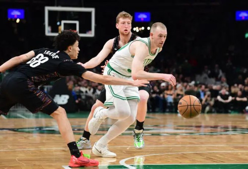 וולף ושרף עוד בלטו, אבל ברוקלין הושפלה (צילום: רויטרס)