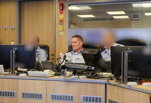 מפקד חיל האוויר, אלוף תומר בר, בבור חיל האוויר במהלך התקיפות (צילום: דובר צה"ל)