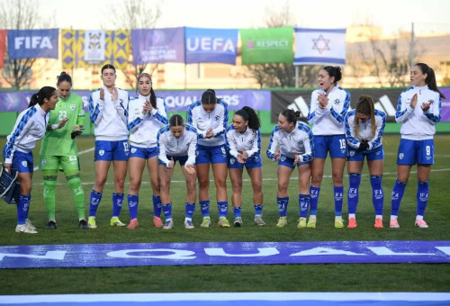 שחקניות נבחרת ישראל בכדורגל נשים (צילום: אתר רשמי, ההתאחדות לכדורגל)