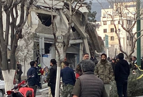 תקיפת כוחות בסיג' באיראן (צילום: סוכנויות הידיעות)