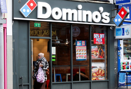 סניף דומינוס פיצה בלונדון (צילום: רויטרס)