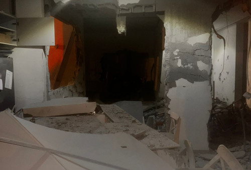 פגיעה ישירה בבית בחבל לכיש (צילום: שימוש לפי סעיף 27א')