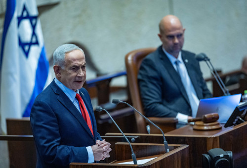 בנימין נתניהו במליאת הכנסת (צילום: יונתן זינדל, פלאש 90)