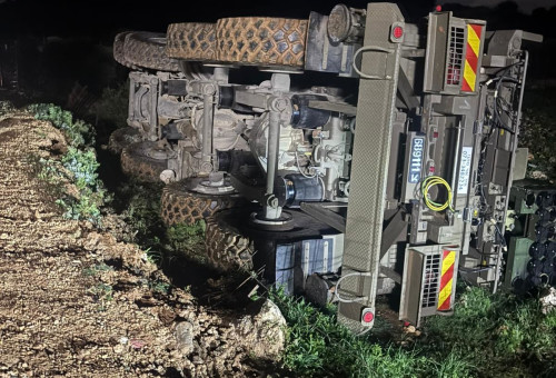 המשגר שהתהפך סמוך לגבול לבנון (צילום: דובר צה"ל)