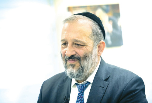 אריה דרעי (צילום: יונתן זינדל, פלאש 90)