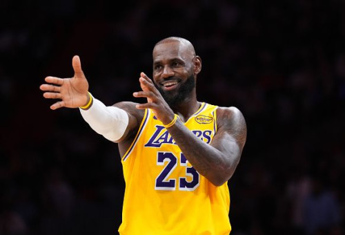 לברון ג'יימס (צילום: GettyImages)