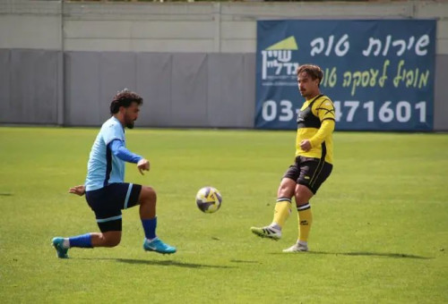 פלקושצ'נקו במשחק ההכנה (צילום: אתר רשמי, מכבי נתניה)