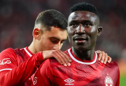 חמישה משמונת שערי הליגה שלו העונה – בשנה החדשה. קינגס קאנגווה (צילום: קובי אליהו)