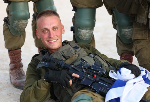 סמ"ר מקסים אנטיס ז"ל (צילום: דובר צה"ל)