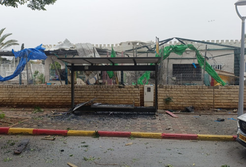 הירי לצפון: נזק לרכוש במספר זירות בנהריה - גן ילדים בעיר נהרס (צילום: שימוש לפי סעיף 27א')