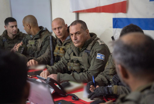 הרמטכ"ל אייל זמיר בדרום לבנון (צילום: דובר צה"ל)