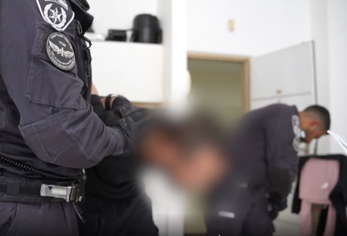 מעצר חשודים ברצח באזור לקיה (צילום: צילום מסך דוברות המשטרה)