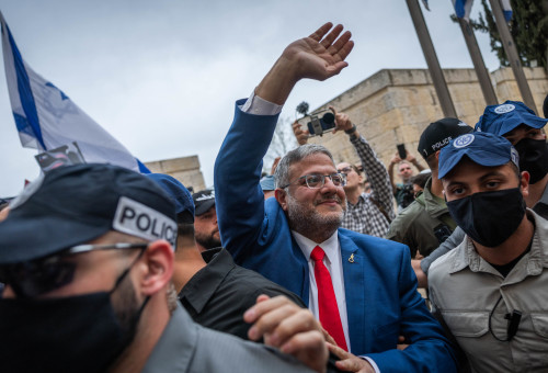 איתמר בן גביר לפני דיון בבג"ץ, אפריל 2026 (צילום: יונתן זינדל פלאש 90)