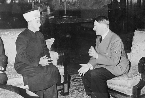 המופתי חאג' אמין אל חוסייני והיטלר (צילום: German Federal Archives)