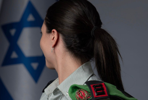 סרן ד”ר ע’, קצינת הרפואה של יחידה מובחרת בחטיבת הנח”ל (צילום: דובר צה"ל)