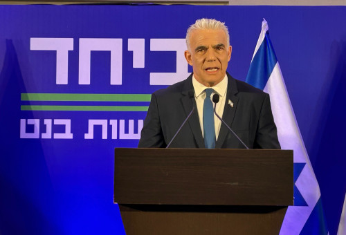 יאיר לפיד  (צילום: אבשלום ששוני)