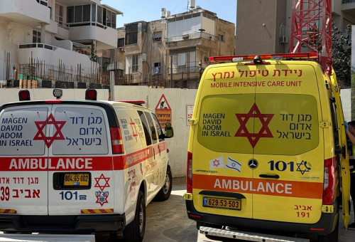 אמבולנסים בזירת האירוע ברמת גן (צילום: תיעוד מבצעי מד"א)