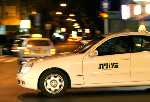 מונית (צילום: משה שי, פלאש 90)