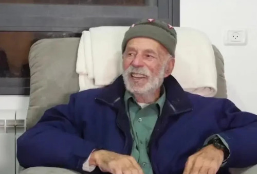 יצחק בן חברון (מתוך סרטון ביוטיוב "סיפורי חברון בסלון") (צילום: אתר רשמי, "סיפורי חברון בסלון")