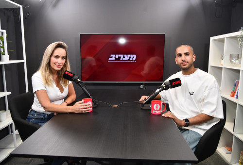 מאמן הכושר מיבנה עמיחי פיטנס בפודקאסט מעריב (צילום: מעריב אונליין)