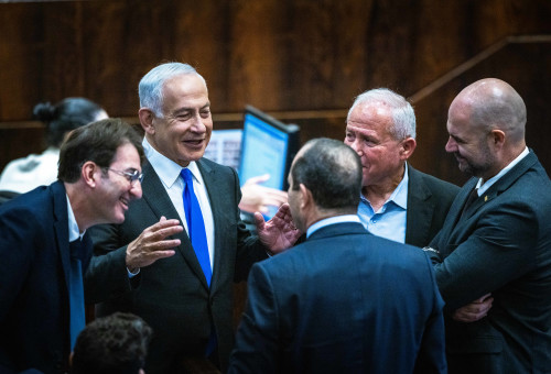 בנימין נתניהו וחברי הליכוד (צילום: אוליבר פיטוסי, פלאש 90)
