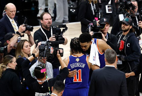 ג'יילן ברונסון, קארל אנתוני טאונס (צילום: Getty images)