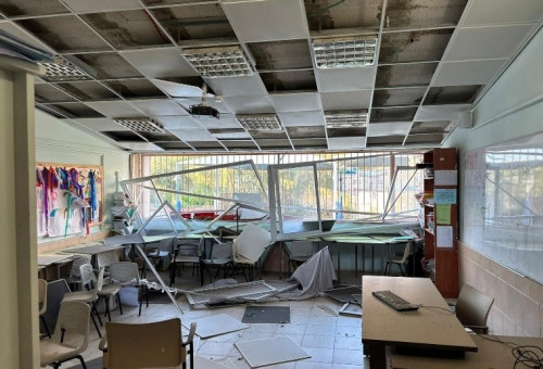 ההרס במבנה בי"ס מולדת לאחר נפילת הטיל האיראני בחודש מרץ. (צילום: עיריית באר שבע)