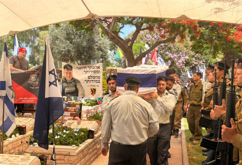הלווייתו של אלכסנדר פילין (צילום: בתיה גלעדי)
