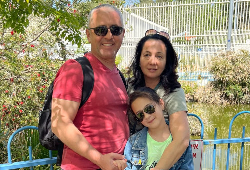 ויקטוריה, אלין וגרי (צילום: באדיבות המשפחה)
