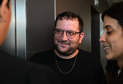יונתן אוריך הנאשם בפרשת הבילד, בדיון בביהמ"ש המחוזי בת"א  (צילום: אבשלום ששוני)