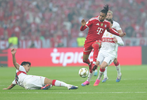 אוליסה קופץ (צילום: Jürgen Fromme - firo sportphoto / Contributor)