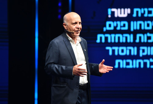 יורם כהן בכנס ההשקה של מפלגת "ישר!" (צילום: אבשלום ששוני)