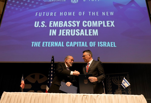 שר החוץ גדעון סער, שגריר ארה"ב בישראל, מייק האקבי (צילום: בועז אופנהיים, לע״מ )