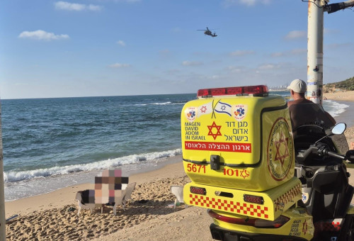 סריקות אחרי נער שנסחף בחוף לא מוכרז סמוך לפלמחים (צילום: תיעוד מבצעי מד"א)