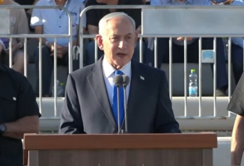 ראש הממשלה בנימין נתניהו בטקס סיום קורס טיס (צילום: דובר צה"ל)