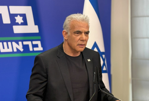 יאיר לפיד (צילום: נחום פרי)