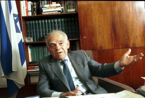 יצחק שמיר, 1992 (צילום: פלאש 90)