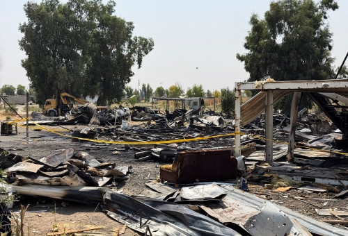 הרס באחד מאתרי התקיפה בעיראק (צילום: REUTERS)