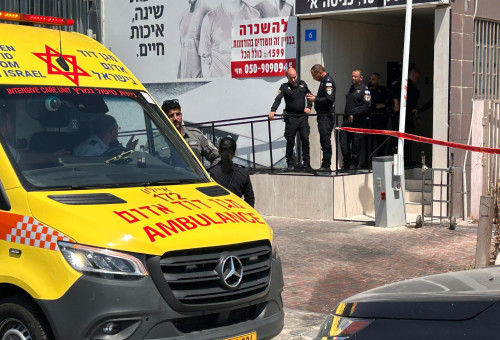זירת הרצח בראשון לציון  (צילום: אבשלום ששוני)