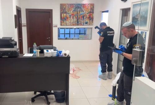 המשטרה בזירת האירוע בראשון לציון (צילום: דוברות המשטרה)