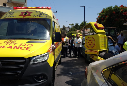 צוותי מד"א בלוד (צילום: תיעוד מבצעי מד"א)